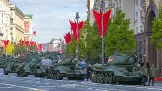 Военные приоритеты стали ядром российской экономики, усилив сырьевую зависимость, неравенство и демографический кризис. Даже после прекращения боевых действий структурные проблемы не исчезнут: для перехода к мирной модели потребуются глубокие институциональные реформы, защита частной инициативы и опора на новые точки роста.