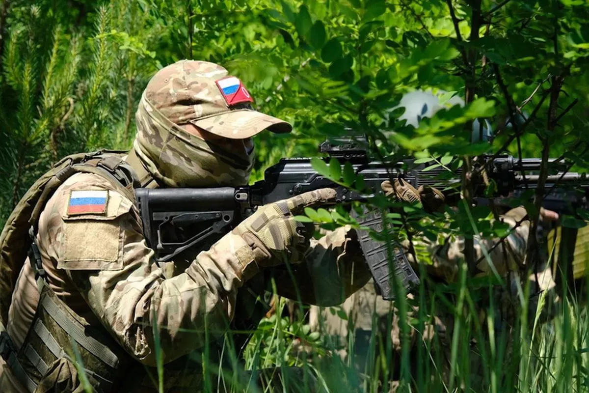 Аналитики Института по изучению войны считают, что замедление наступления, сложная местность и украинские контратаки делают прогноз захвата Донбасса Россией невозможным; амбиции руководства не соответствуют возможностям войск.