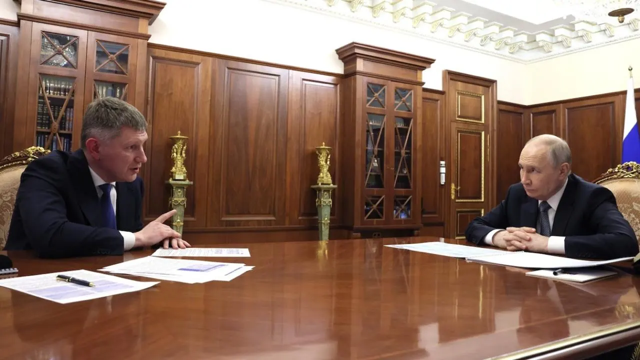 Министр экономического развития Максим Решетников сообщил на встрече с президентом, что по темпам роста ВВП на душу населения Россия опередила США; при этом по данным МВФ страна остаётся на 66-м месте в мире по этому показателю.