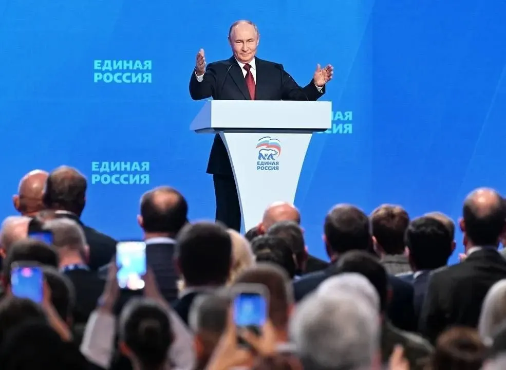 На предвыборном съезде партия объявила первую пятёрку федерального списка и представила региональных кандидатов; в речах звучали тезисы о «традиционных ценностях», ситуации на фронте и участниках СВО.