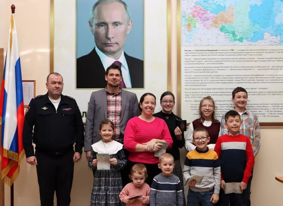 В 2025 году 1112 иностранцев оформили специальные визы для переезда в Россию как лица, разделяющие традиционные духовно‑нравственные ценности; большинство — из стран Европы и Северной Америки.