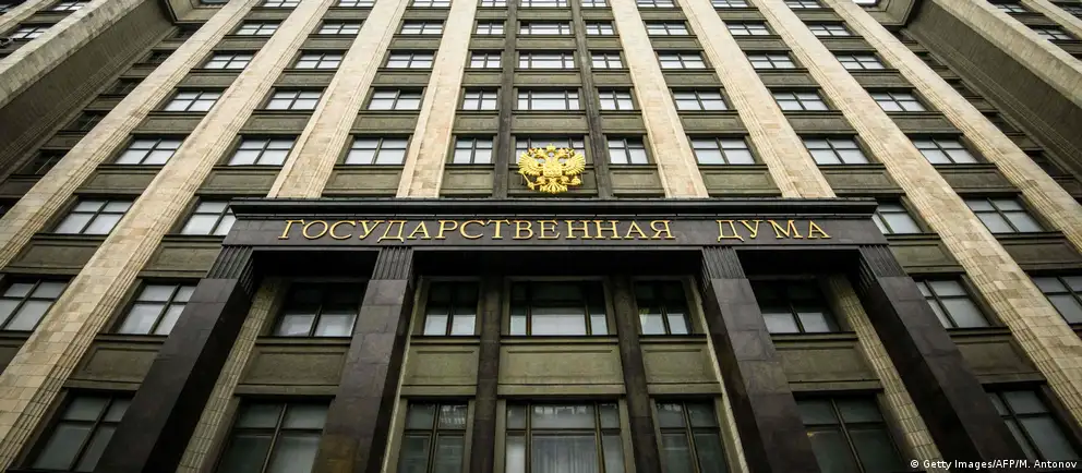 Депутаты приняли поправки в Налоговый кодекс: корректировки демпфера, новые правила биржевых продаж и механизм компенсаций для импортного дизеля.