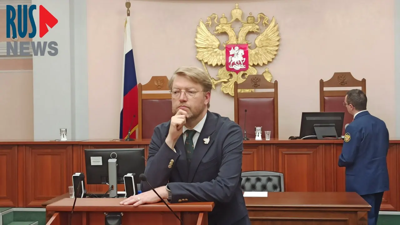 Суд отменил регистрацию федерального списка кандидатов партии «Яблоко» на выборах в Госдуму по иску партии «Родина».