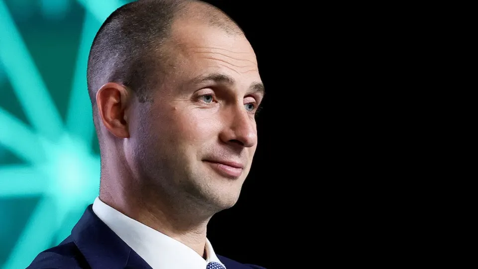 В первой половине 2026 года VK зафиксировала чистый убыток, несмотря на рост выручки и меры по ограничению конкурентов, а также продажу части активов.