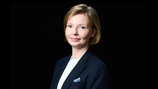 С 1 сентября владельцы и администраторы доменов в зонах .ru, .рф и .su обязаны проходить идентификацию через портал «Госуслуги». Новые правила заставляют компании провести аудит цифровых активов и пересмотреть управление доменами.