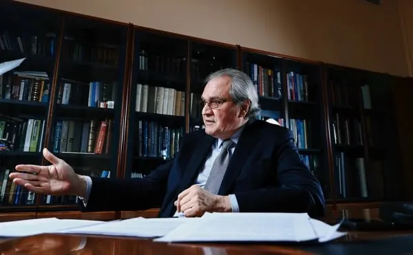 Валерий Фадеев заявил, что после признания иностранных университетов нежелательными с ними не стоит сотрудничать, однако допустимо пользоваться результатами их научных работ; при сомнениях он посоветовал учёным консультироваться с ФСБ.