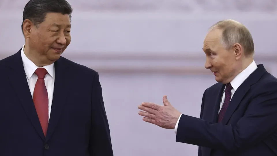 Президент совершает очередной визит в Китай, чтобы лично обсудить с Пекином реализацию проекта «Сила Сибири‑2». В делегацию войдут руководители крупнейших энергетических компаний и члены правительства; ключевые споры — цена, инвестиционные условия и сроки запуска.