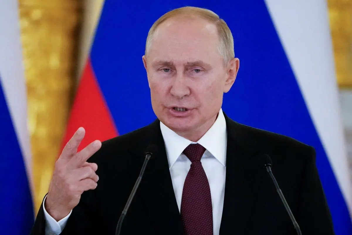 Президент заявил о планах усиливать удары по инфраструктуре противника и сообщил о создании низкоорбитальной спутниковой группировки для управления дронами, сравнив её с системой типа Starlink.