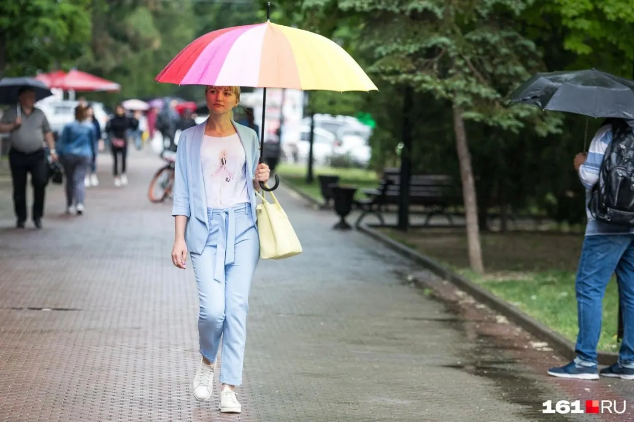 Ночью +11…+16 °C, днем до +27…+32 °C. На отдельных территориях возможны кратковременные дожди, грозы и туманы.