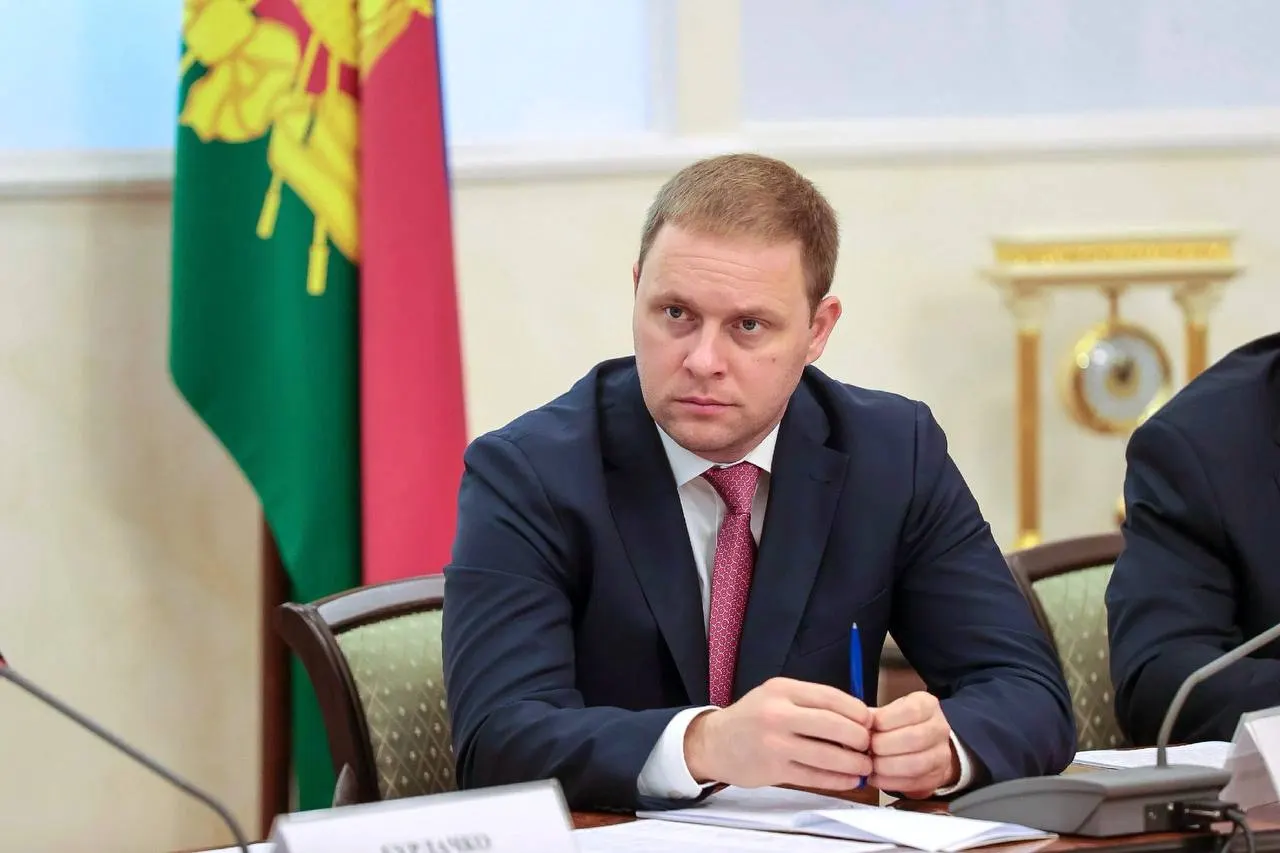 Швец, ранее руководивший Анапы и работавший на постах в Краснодарском крае, возглавил государственную корпорацию, ответскую за развитие туриндустрии в стране.