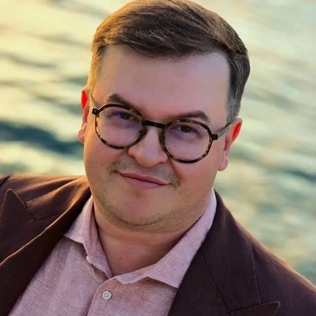 Минюст внёс в реестр «иностранных агентов» Станислава Андрейчука; ранее против него возбудили уголовное дело, связанное с деятельностью ликвидированной организации «Голос», — события происходят на фоне предстоящих выборов.