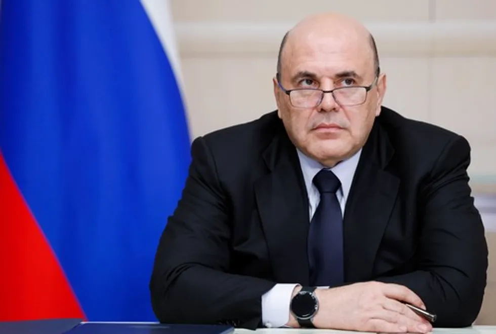 По утечкам данных, Наталия Стенина в 2022 году разместила в Газпромбанке 12 млрд руб.; сумма существенно превышает задекларированные доходы и вызывает вопросы о происхождении средств и семейных и деловых связях.