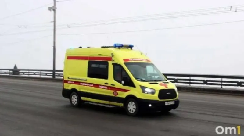Мать обнаружила ребёнка без признаков жизни в квартире утром 15 июня. Врачи считают, что причиной смерти могло стать курение вейпа; правоохранительные органы проводят проверку.
