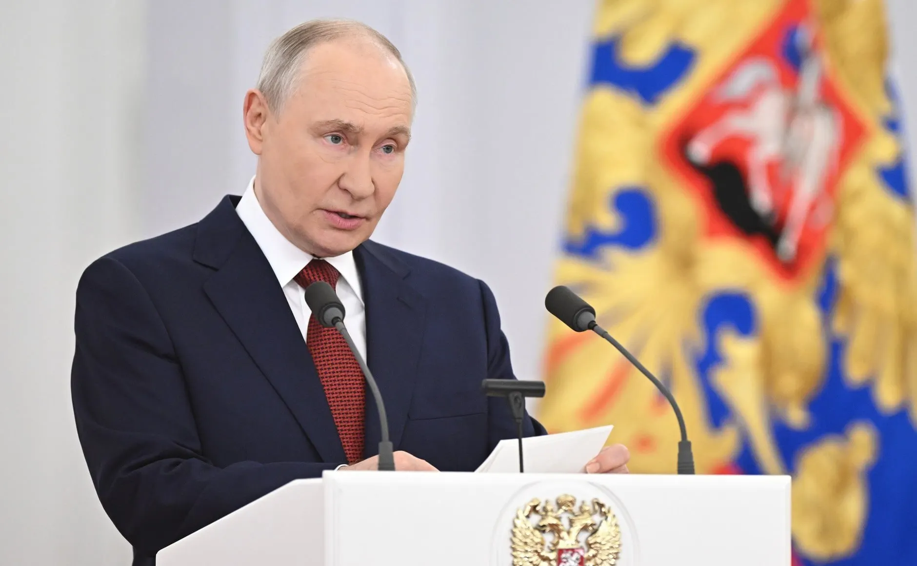 Президент заявил, что Россия добьётся целей в СВО, раскритиковал западные санкции, перечислил приоритеты бюджета на три года и предупредил о террористических рисках со стороны противников.