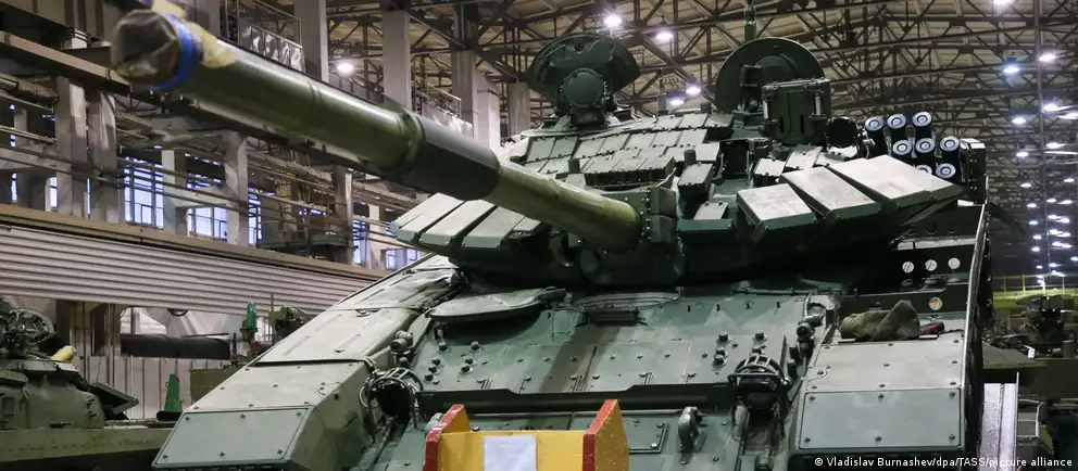 В докладе аналитиков отмечают накопление рисков в банковской системе РФ: давление на банки, рост проблемных кредитов и возможные западные санкции могут спровоцировать финансовый кризис.