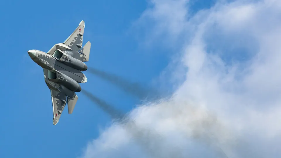 Минпромторг обратился с требованием взыскать с АО «Авиационная и морская электроника» 257,1 млн рублей за многолетнюю просрочку по госконтракту на разработку газоразрядных видеомодулей для защищённой и военной техники. Проект задержан более шести лет на фоне сокращения финансирования отрасли.
