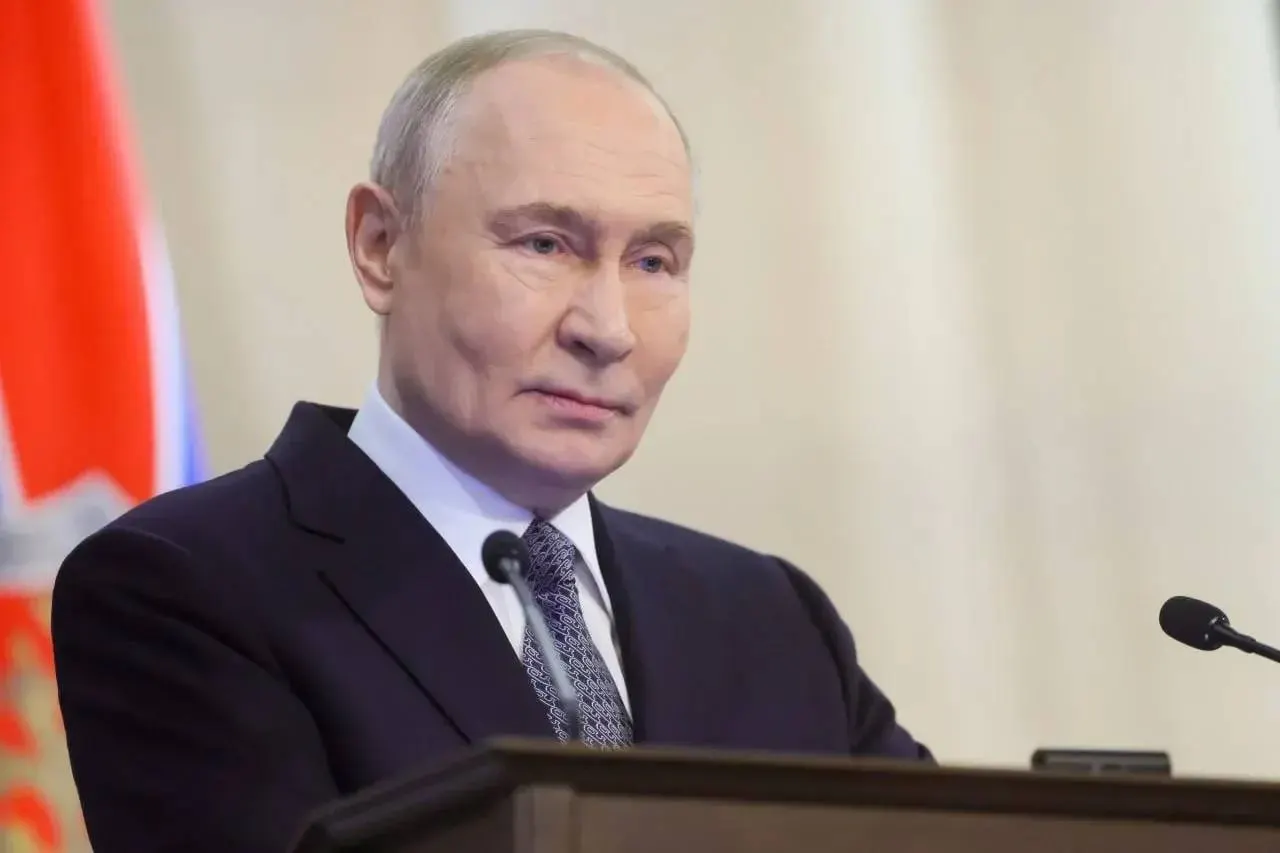 Президент поздравил десантников, отметил их героизм в ходе специальной военной операции и выразил уверенность в их вкладе в обороноспособность и безопасность страны.