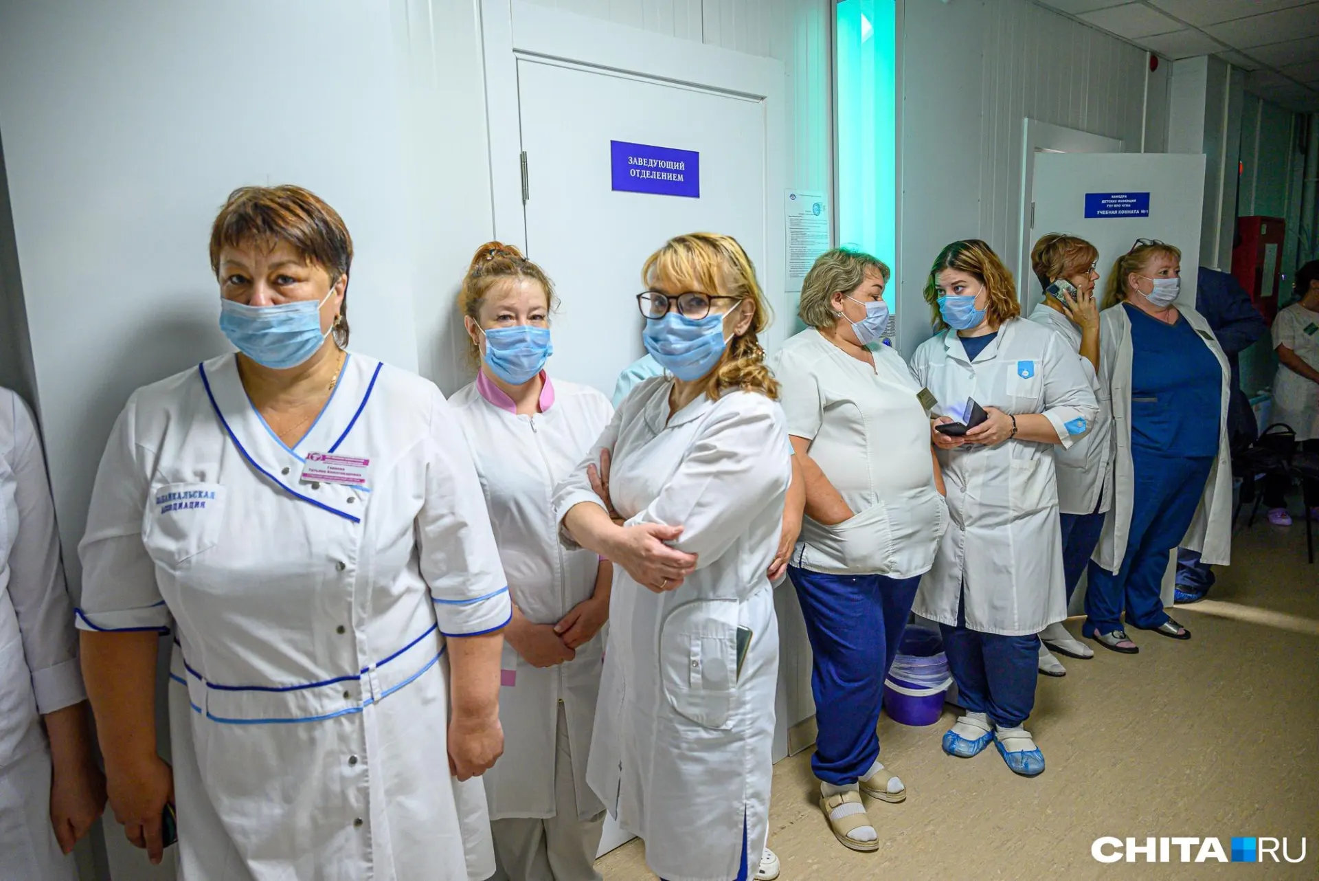 В регионе обсуждают отмену дополнительных выплат врачам и возможные последствия для бюджета.