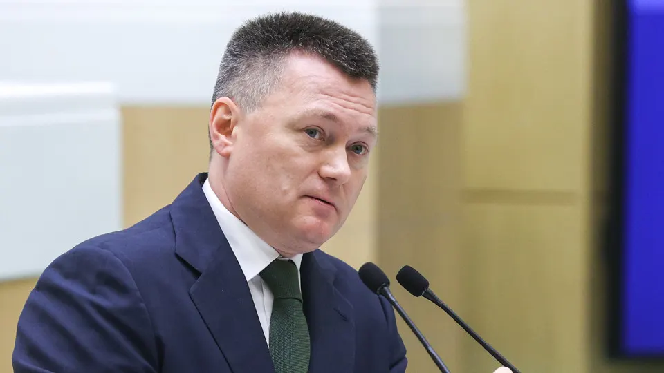 Российские власти расширяют связи с китайскими инвесторами: Краснов поручил судебный контроль над делами, в то же время объем инвестиций Китая в Россию сократился на фоне войны.
