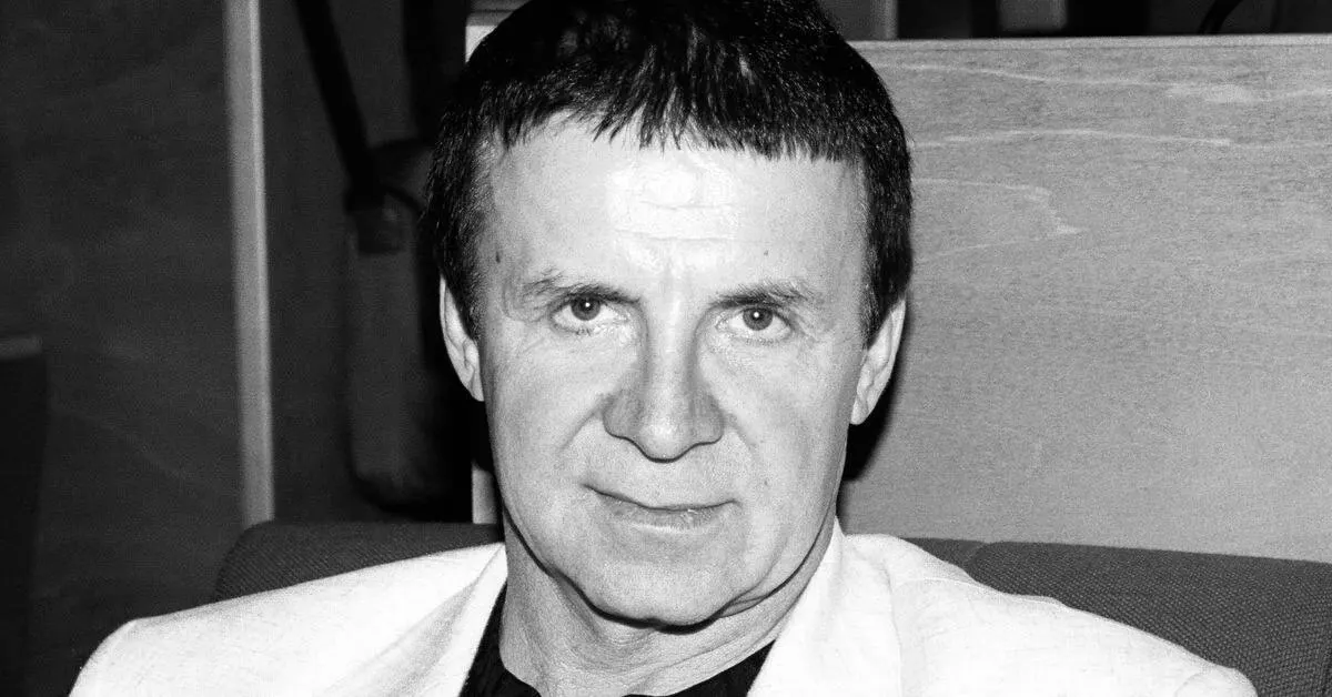 Известный парапсихолог Анатолий Кашпировский скончался.
